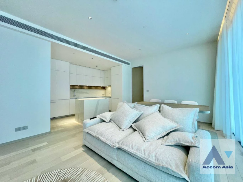 unit 2 Bedrooms  Condominium For Rent in Ploenchit, Bangkok  near MRT Lumphini (AA46530)
