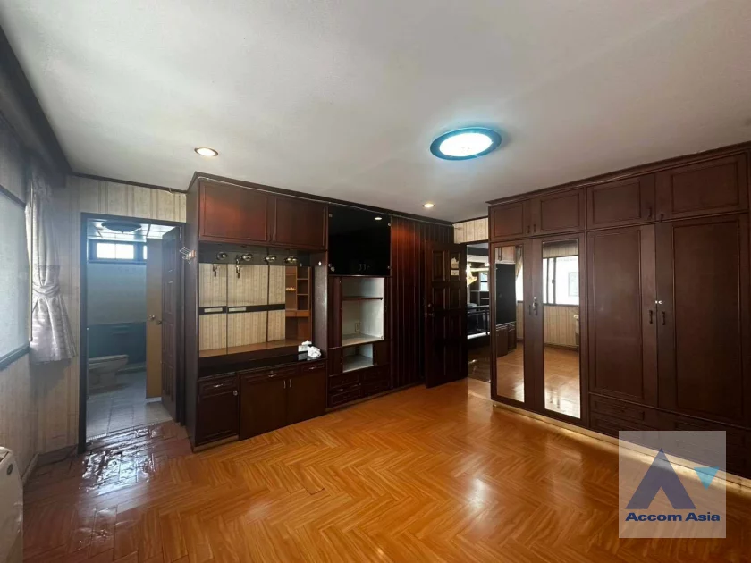 9  3 br Condominium For Sale in Sathorn ,Bangkok MRT Lumphini at Siam Penthouse 2 AA46531