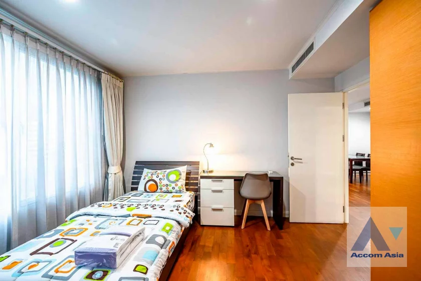 8  2 br Condominium For Rent in Ploenchit ,Bangkok BTS Ploenchit at Baan Siri Ruedee AA46533