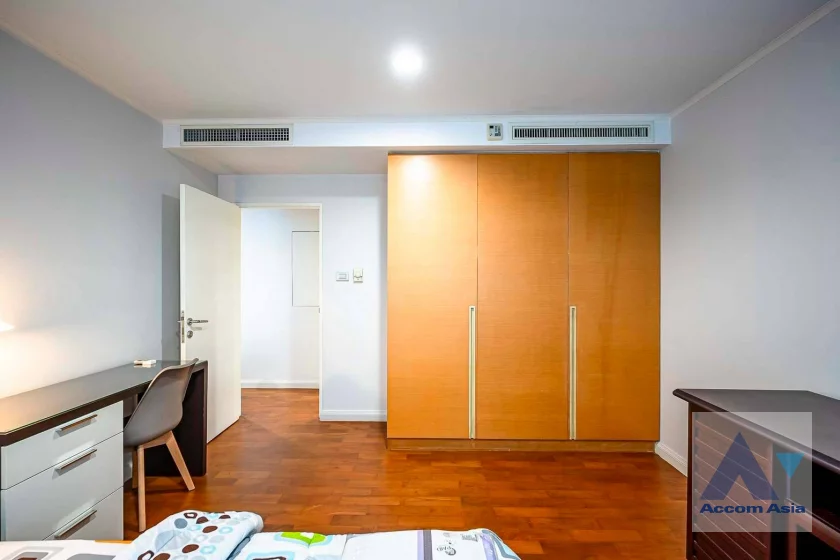 9  2 br Condominium For Rent in Ploenchit ,Bangkok BTS Ploenchit at Baan Siri Ruedee AA46533