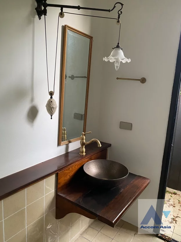 9  4 br House For Rent in New Phetchaburi ,Bangkok MRT Phetchaburi AA46538