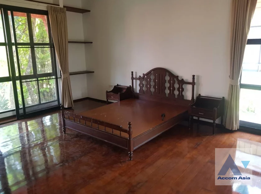 8  4 br House For Rent in New Phetchaburi ,Bangkok MRT Phetchaburi AA46538