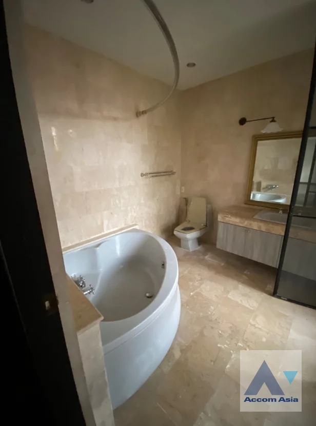 10  4 br House For Rent in New Phetchaburi ,Bangkok MRT Phetchaburi AA46538