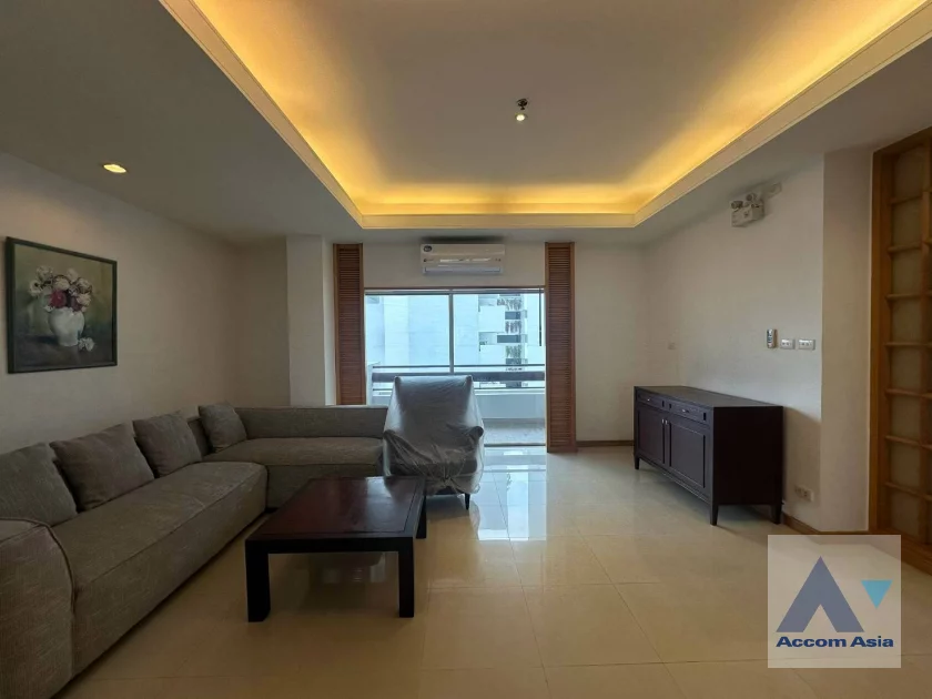 4  3 br Apartment For Rent in Sathorn ,Bangkok MRT Lumphini at Cozy and Convenient Apartment Near Garden Intl AA46540