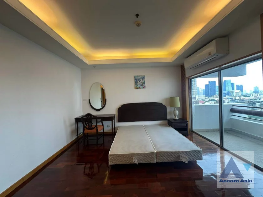 15  3 br Apartment For Rent in Sathorn ,Bangkok MRT Lumphini at Cozy and Convenient Apartment Near Garden Intl AA46540