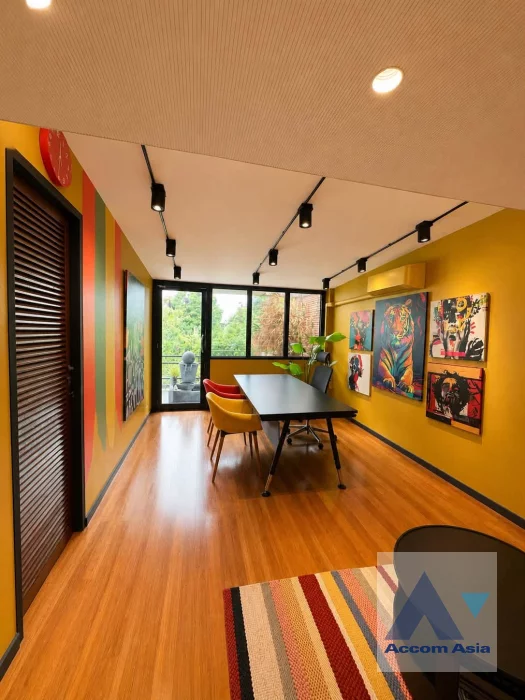 5  5 br Shophouse For Rent in Phaholyothin ,Bangkok BTS Ari AA46545