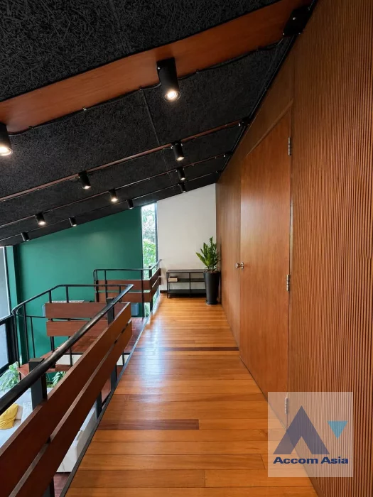 10  5 br Shophouse For Rent in Phaholyothin ,Bangkok BTS Ari AA46545