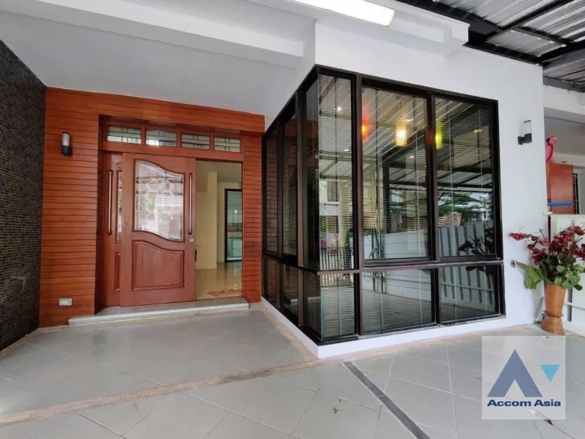  1  3 br Townhouse For Rent in Pattanakarn ,Bangkok BTS On Nut at Areeya Mandarina 77 AA46547