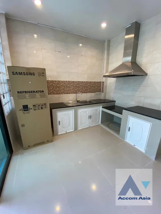 11  3 br Townhouse For Rent in Pattanakarn ,Bangkok BTS On Nut at Areeya Mandarina 77 AA46547