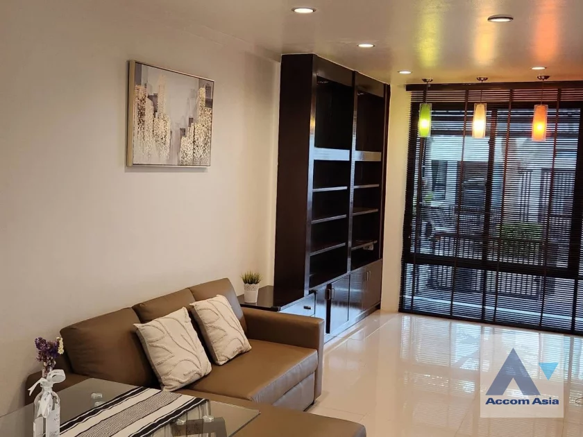  1  3 br Townhouse For Rent in Pattanakarn ,Bangkok BTS On Nut at Areeya Mandarina 77 AA46547