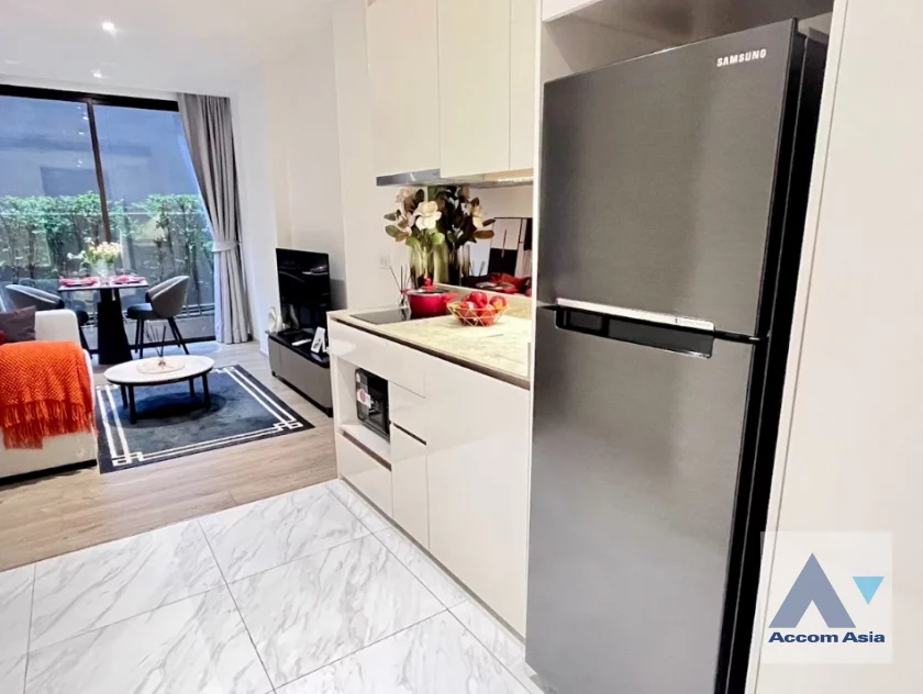 unit 1 Bedroom  Condominium For Rent & Sale in Sukhumvit, Bangkok  near BTS Asok (AA46549)