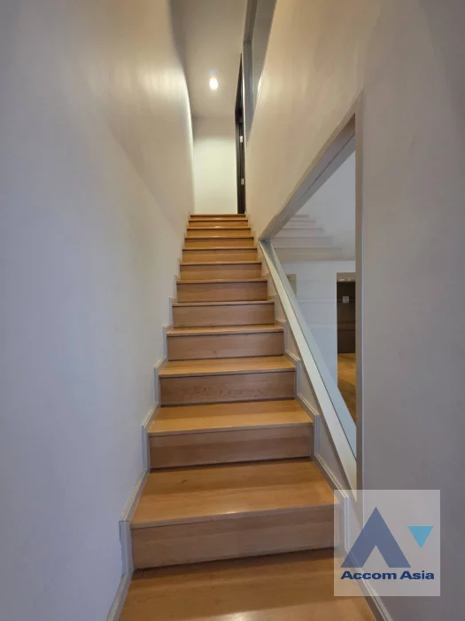 13  1 br Apartment For Rent in Sukhumvit ,Bangkok  at Modern Apartment AA46552