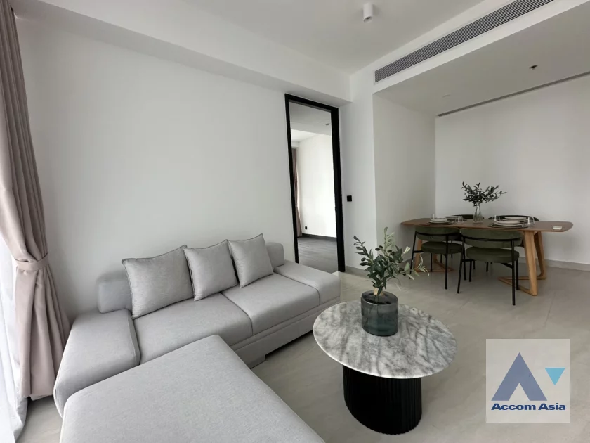 unit 2 Bedrooms  Condominium For Rent in Sathorn, Bangkok  near BTS Chong Nonsi (AA46553)