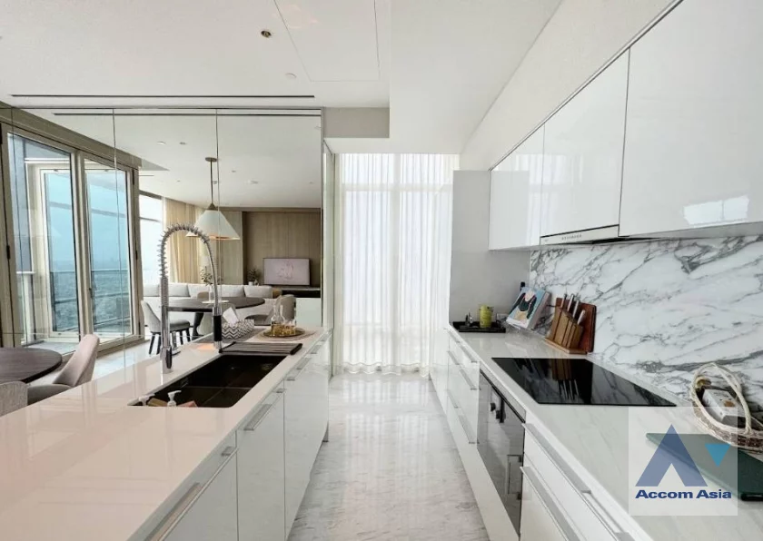unit 2 Bedrooms  Condominium For Rent & Sale in Sathorn, Bangkok  near BTS Saphan Taksin (AA46559)