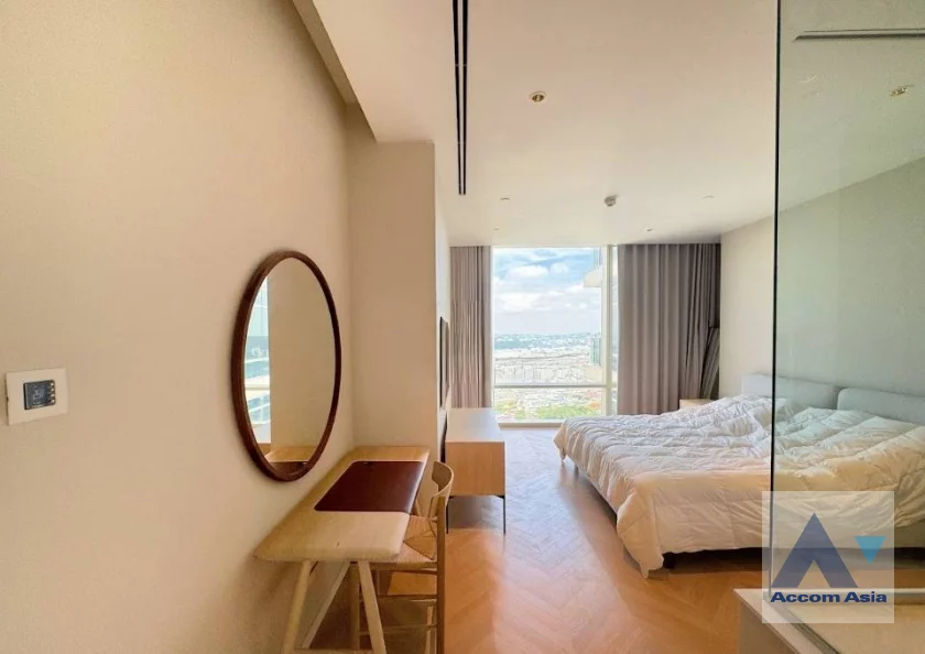 5  2 br Condominium For Rent in Sathorn ,Bangkok BTS Saphan Taksin at Four Seasons Private Residences AA46560