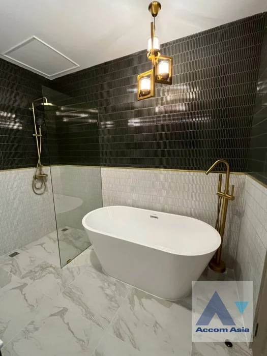 9  3 br Townhouse for rent and sale in Sukhumvit ,Bangkok BTS On Nut at หมู่บ้านพรประดิษฐ์ AA46570