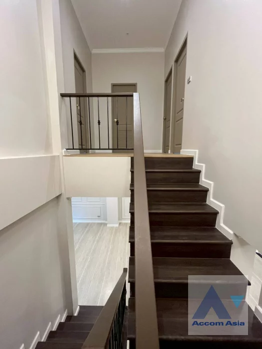 14  3 br Townhouse for rent and sale in Sukhumvit ,Bangkok BTS On Nut at หมู่บ้านพรประดิษฐ์ AA46571