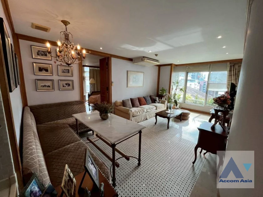 Top floor, Penthouse | Navin Court Condominium  7 Bedroom for Sale BTS Ploenchit in Ploenchit Bangkok