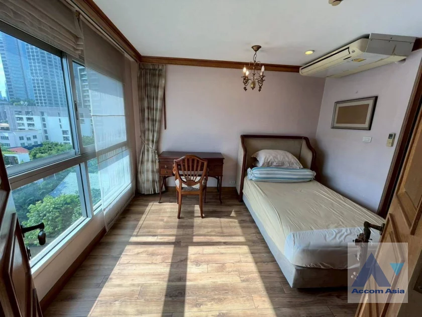 5  7 br Condominium For Sale in Ploenchit ,Bangkok BTS Ploenchit at Navin Court AA46575