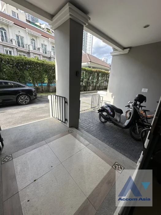 26  3 br Townhouse For Rent in Sukhumvit ,Bangkok MRT Sukhumvit - BTS Asok at In Home Luxury Residence AA46578