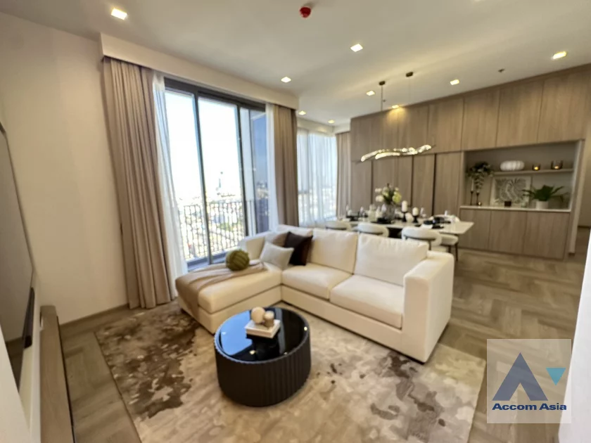 unit 3 Bedrooms  Condominium For Rent in Rama 3, Bangkok  near BTS Saphan Taksin (AA46581)