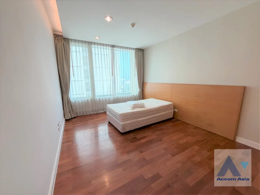 6  3 br Apartment For Rent in Sukhumvit ,Bangkok BTS Phrom Phong at High-Rise Residence , Ideal for Families AA46584