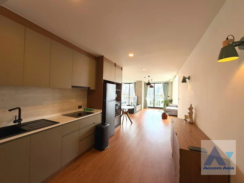 6  1 br Condominium For Sale in Sukhumvit ,Bangkok BTS Thong Lo at JC Tower AA46585
