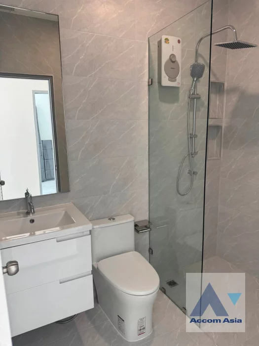6  4 br House For Rent in Sukhumvit ,Bangkok BTS On Nut AA46588
