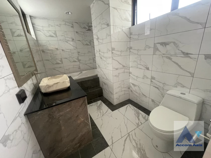 22  3 br Condominium for rent and sale in Sukhumvit ,Bangkok BTS Thong Lo at Karuehart Thongthip AA46592