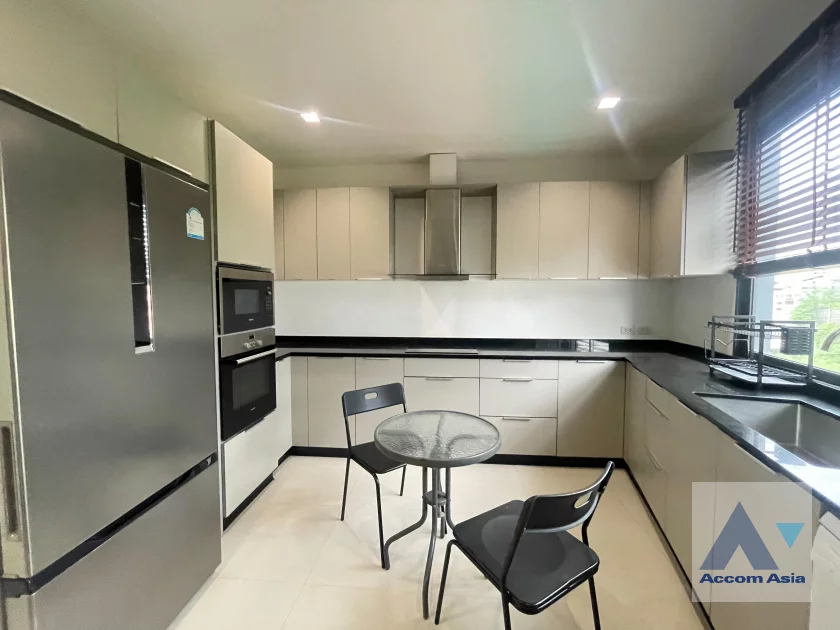 10  4 br Condominium For Rent in Sathorn ,Bangkok MRT Khlong Toei at Suwansawat Condo AA46598