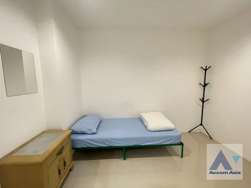 14  4 br Condominium For Rent in Sathorn ,Bangkok MRT Khlong Toei at Suwansawat Condo AA46598