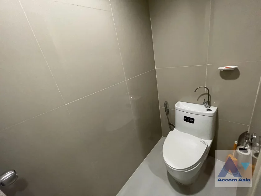 26  4 br Condominium For Rent in Sathorn ,Bangkok MRT Khlong Toei at Suwansawat Condo AA46598