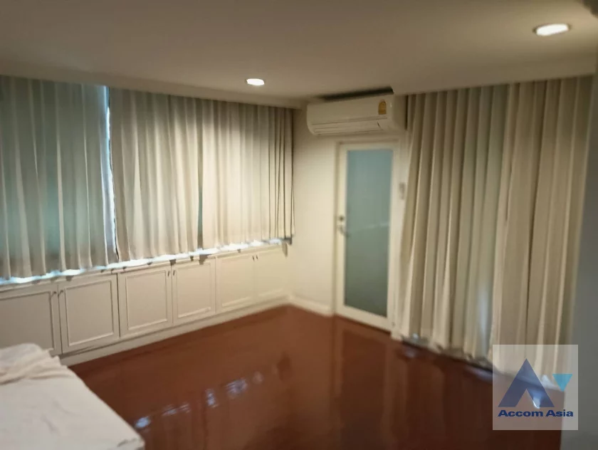 4  3 br Condominium For Sale in Sukhumvit ,Bangkok BTS Asok - MRT Sukhumvit at Sukhumvit Casa AA46599