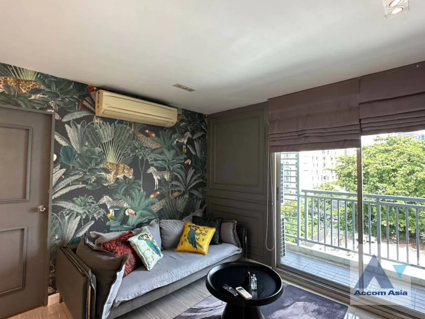 unit 2 Bedrooms  Condominium For Rent in Sukhumvit, Bangkok  near BTS Thong Lo (AA46600)