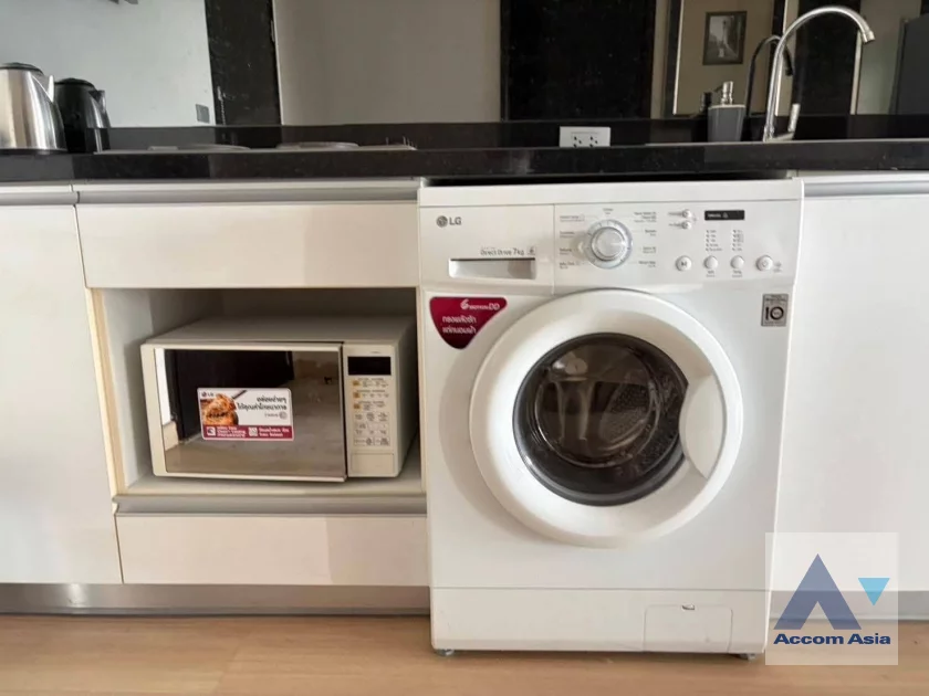 5  2 br Condominium for rent and sale in Sukhumvit ,Bangkok BTS Phra khanong at Le Luk AA46602