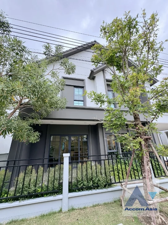 Fully Furnished |  Centro Bangna Phase 2 House  4 Bedroom for Rent   in Samutprakan Samutprakan