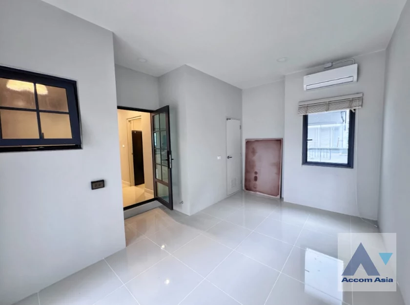 27  4 br House For Rent in Samutprakan ,Samutprakan  at Centro Bangna Phase 2 AA46605