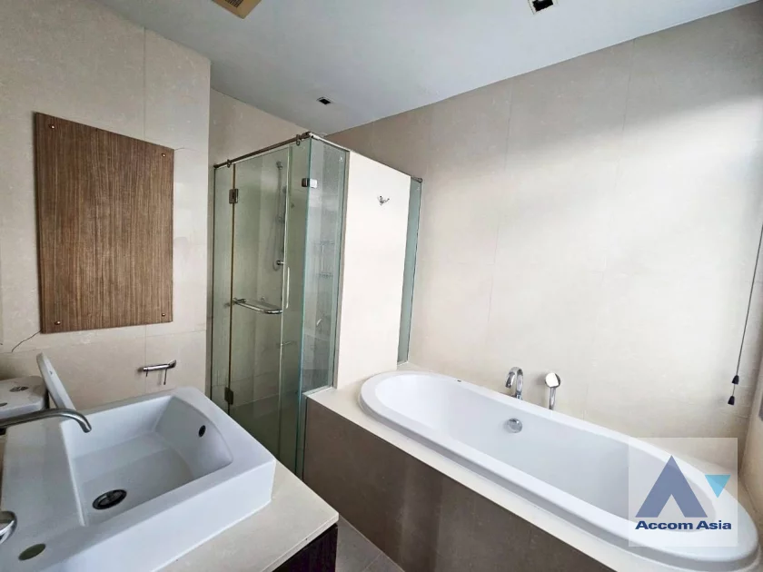 9  3 br Condominium For Sale in Sukhumvit ,Bangkok BTS Phrom Phong at The Madison AA46606