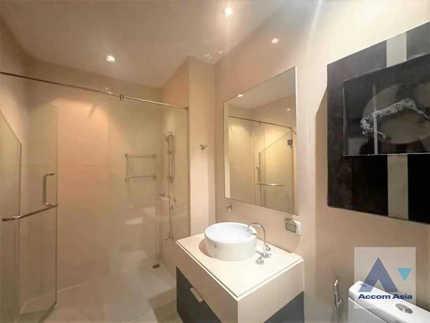 13  3 br Condominium For Sale in Sukhumvit ,Bangkok BTS Phrom Phong at The Madison AA46606