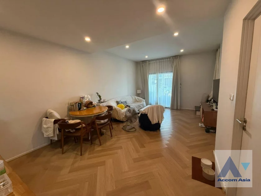  1  3 br Townhouse For Sale in Latkrabang ,Bangkok  at PLEX Onnut - Wongwaen  AA46610