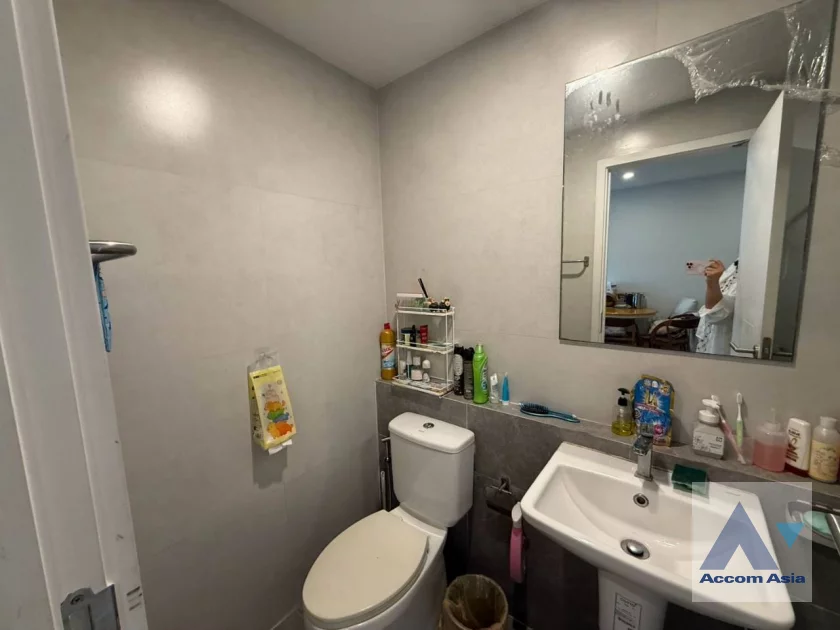 16  3 br Townhouse For Sale in Latkrabang ,Bangkok  at PLEX Onnut - Wongwaen  AA46610