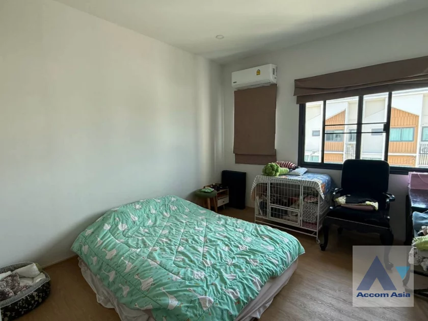 11  3 br Townhouse For Sale in Latkrabang ,Bangkok  at PLEX Onnut - Wongwaen  AA46610