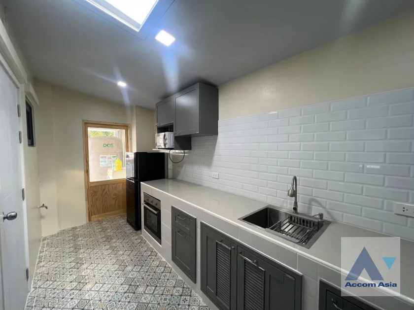 14  3 br Townhouse for rent and sale in Latkrabang ,Bangkok  at PLEX Onnut - Wongwaen  AA46610
