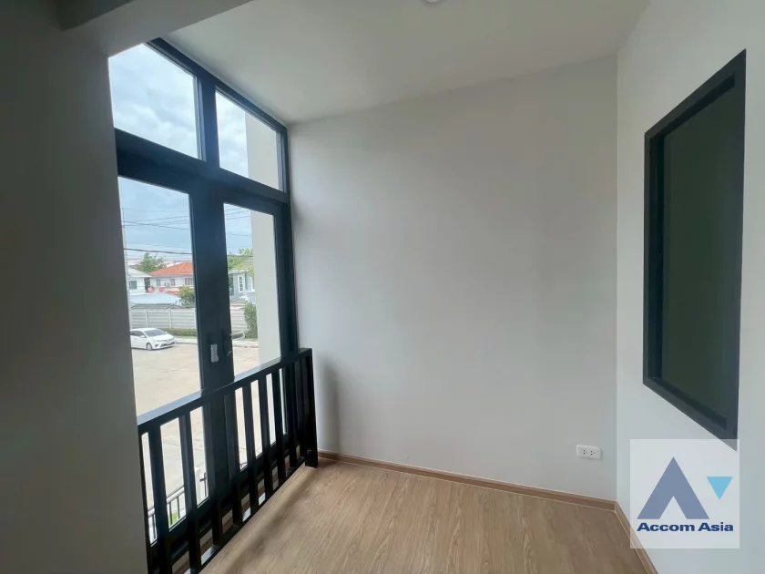 9  3 br Townhouse for rent and sale in Latkrabang ,Bangkok  at PLEX Onnut - Wongwaen  AA46610
