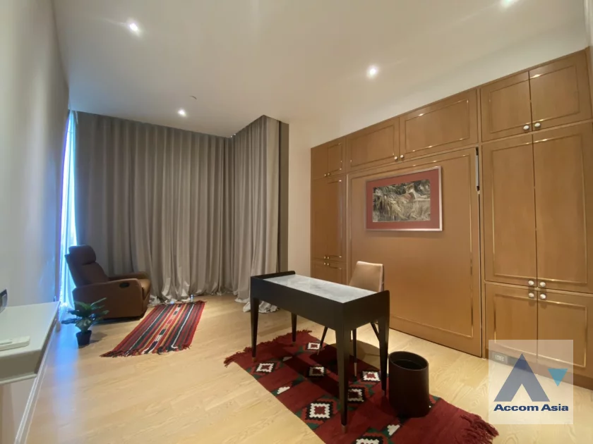 15  3 br Condominium For Rent in Charoen Nakhon ,Bangkok BTS Krung Thon Buri at Magnolias Waterfront Residences AA46615