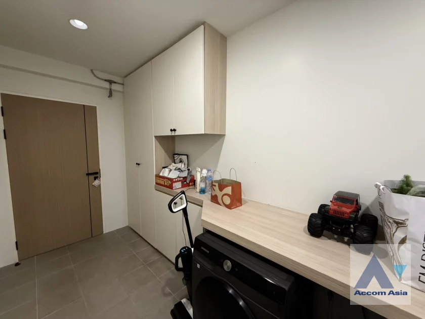 12  2 br Townhouse For Rent in Sukhumvit ,Bangkok BTS Phra khanong AA46616