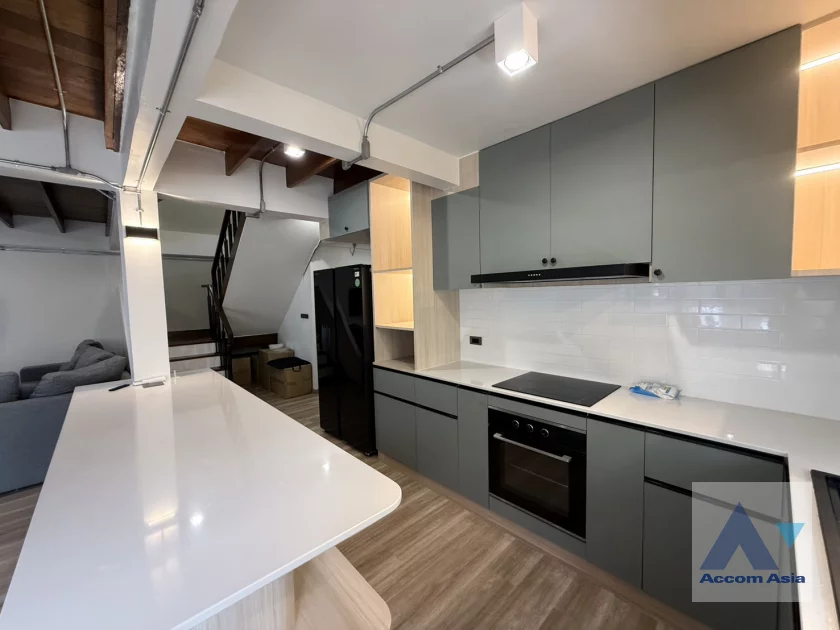 unitPet friendly |  2 Bedrooms  Townhouse For Rent in Sukhumvit, Bangkok  near BTS Phra khanong (AA46616)