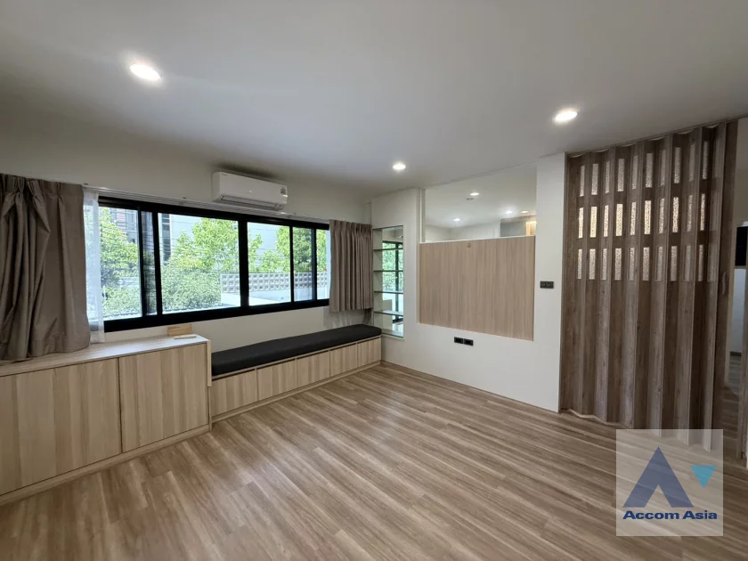 7  2 br Townhouse For Rent in Sukhumvit ,Bangkok BTS Phra khanong AA46616