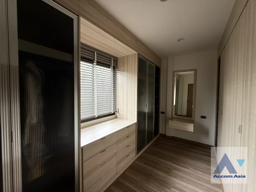 22  2 br Townhouse For Rent in Sukhumvit ,Bangkok BTS Phra khanong AA46616