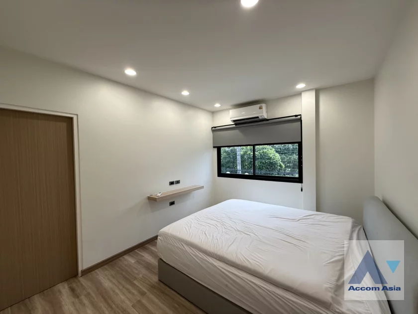 16  2 br Townhouse For Rent in Sukhumvit ,Bangkok BTS Phra khanong AA46616